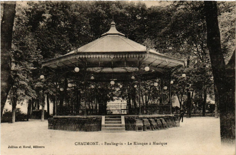 Carte postale ancienne Chaumont - Boulingrin à Chaumont