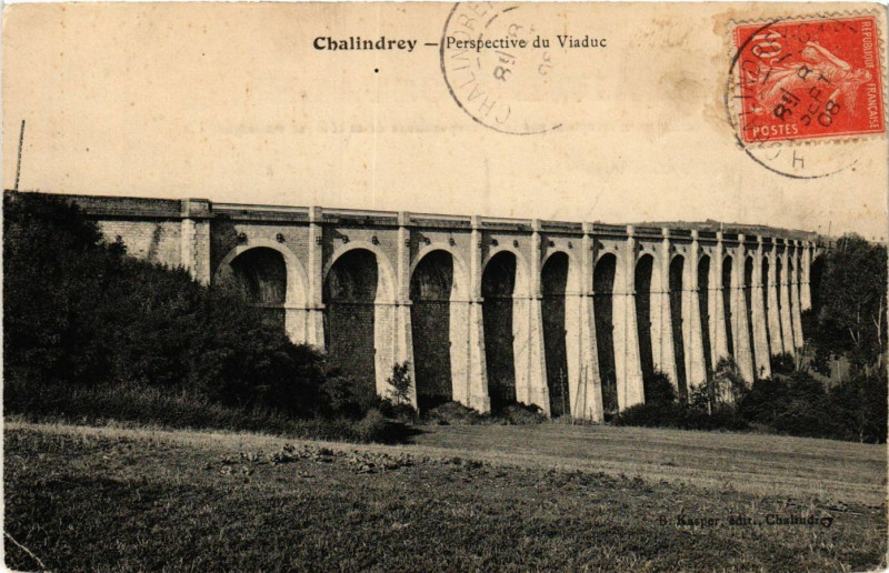 Carte postale ancienne Chailndrey - Perspective du Viaduc