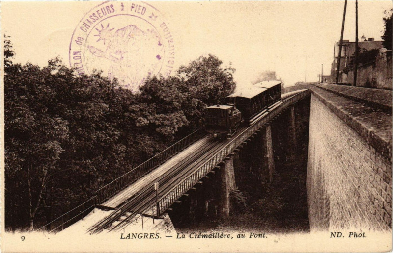 Carte postale ancienne Langres - La Cremaillere à Langres