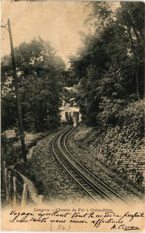 Carte postale ancienne Langres - Chemin de Fer à Langres