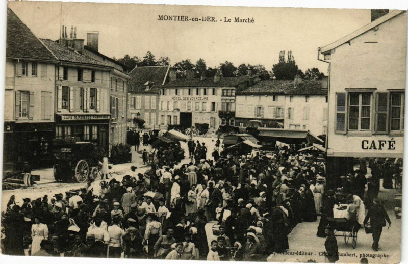 Carte postale ancienne Montier en Der - Le Marche
