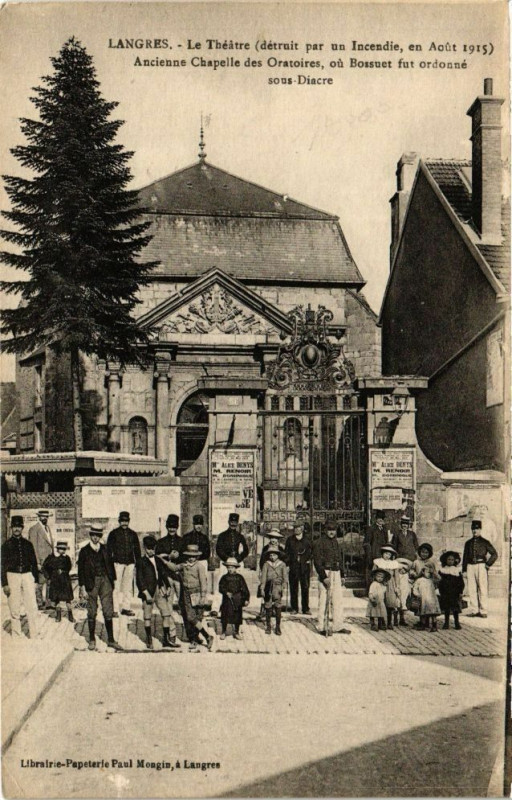 Carte postale ancienne Langres - Le Theatre à Langres