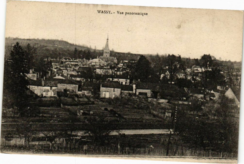 Carte postale ancienne Wassy - Vue panoramique à Wassy