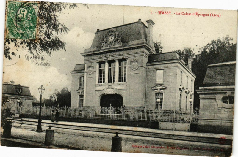 Carte postale ancienne Wassy - La Caisse d'Epargne à Wassy