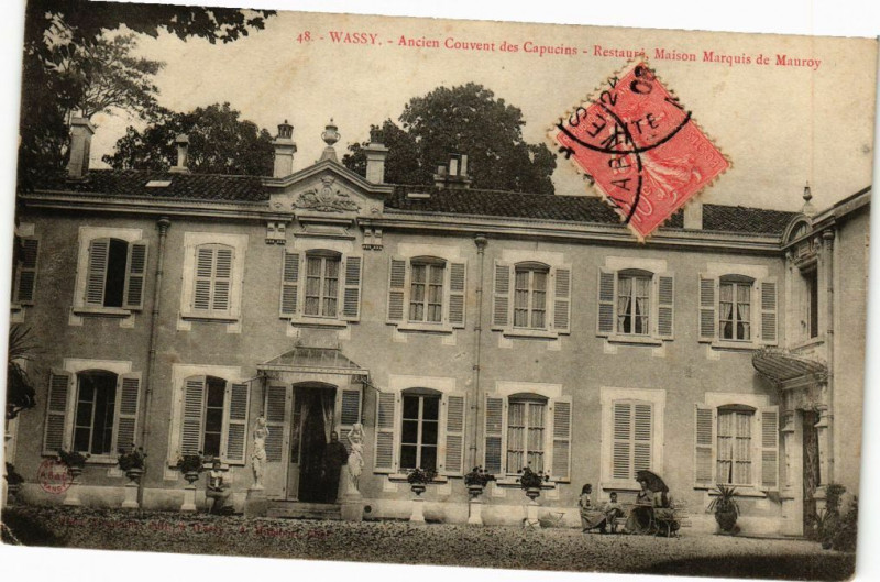 Carte postale ancienne Wassy - Ancien Couvent des Capucines à Wassy