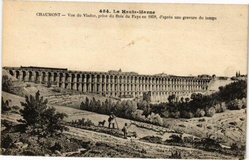 Carte postale ancienne Chaumont - Vue du Viaduc à Chaumont
