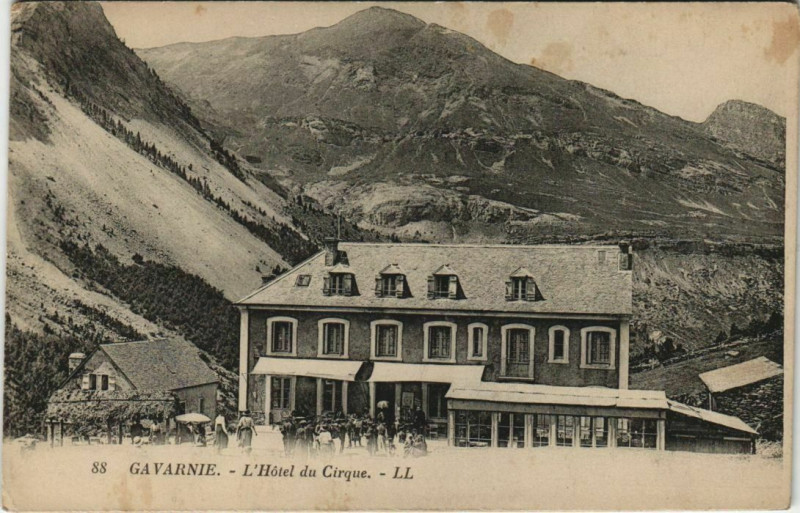 Carte postale ancienne Gavarnie L'Hotel du Cirque