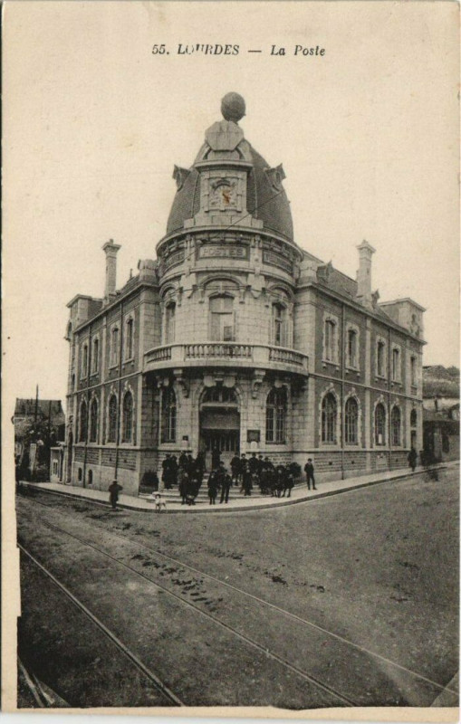 Carte postale ancienne Lourdes La Poste à Lourdes