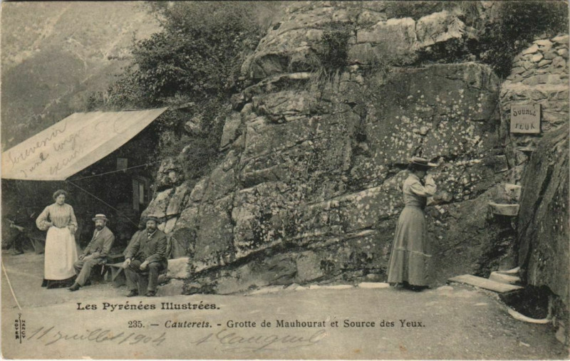 Carte postale ancienne Cauterets Grotte de Mauhourat à Cauterets