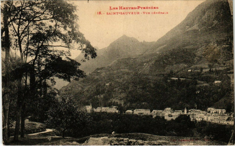 Carte postale ancienne Saint-Sauveur - Vue Générale