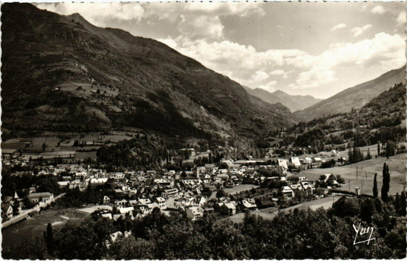 Carte postale ancienne Luz - Vue générale prise de Solférino à Ris