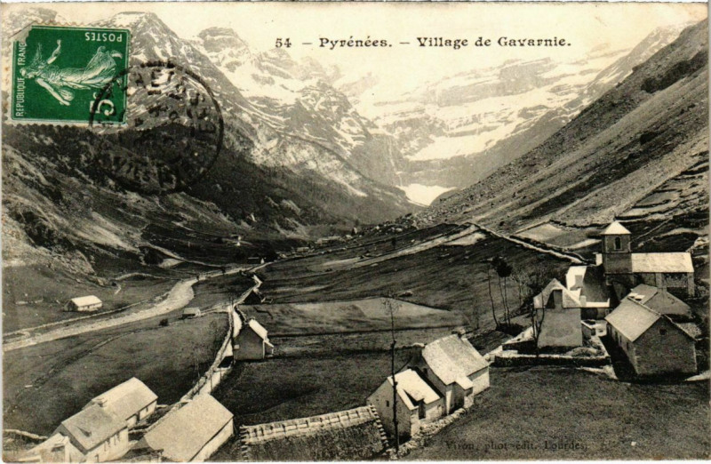 Carte postale ancienne Village de Gavarnie