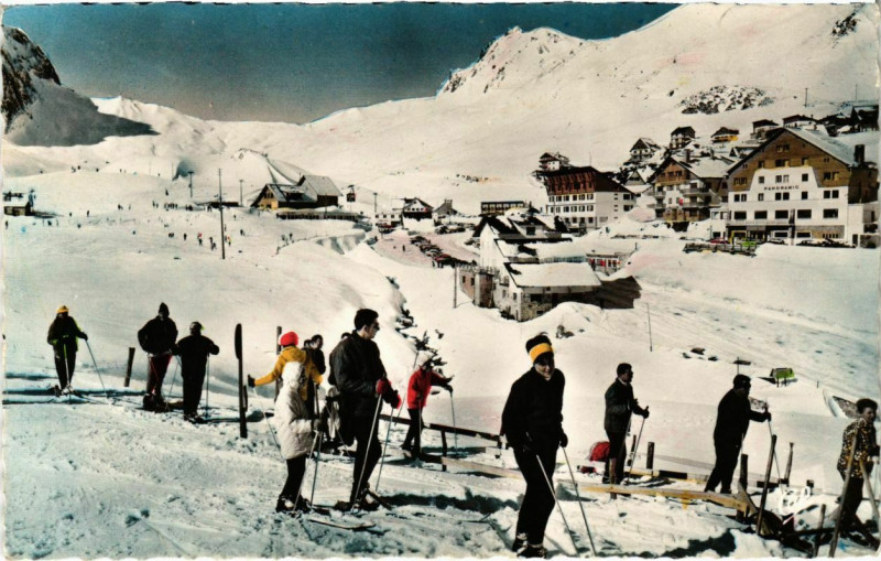 Carte postale ancienne La Mongie - Les Pistes