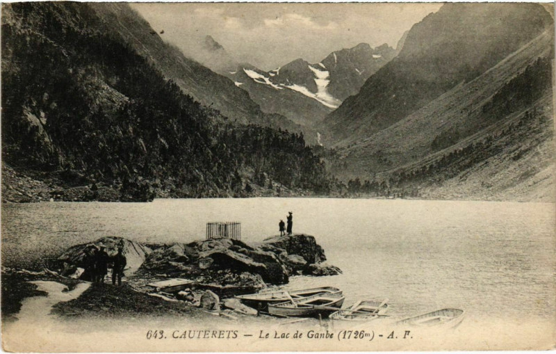 Carte postale ancienne Cauterets - Le lac de Ganbe à Cauterets
