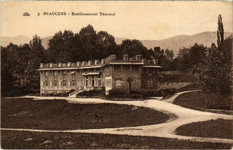 Carte postale ancienne Beaucens - Etablissement Thermal à Beaucens