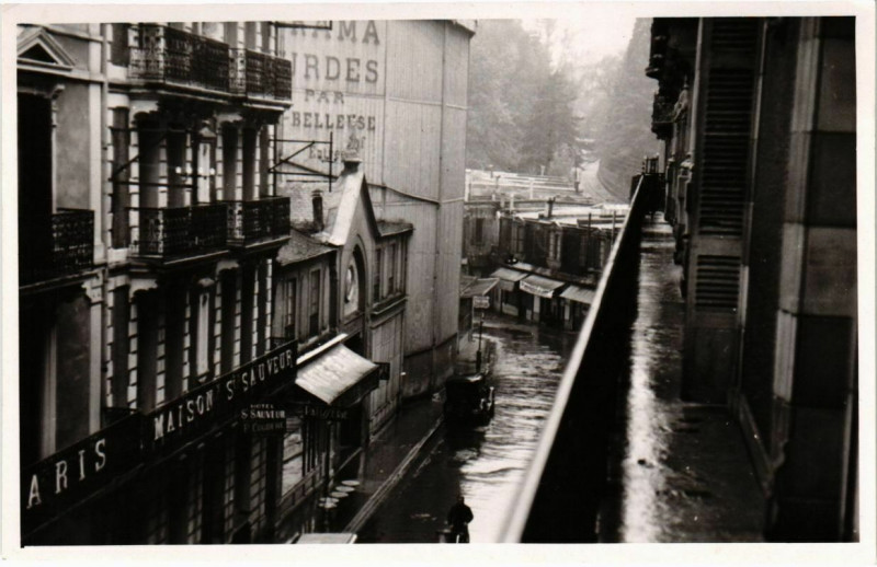 Carte postale ancienne Maison's Sauveur