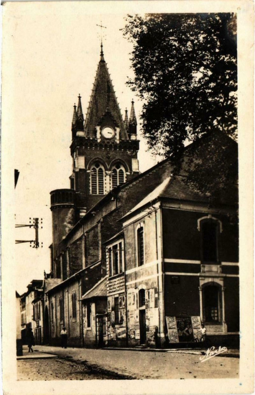 Carte postale ancienne Vic-En-Bicorre - L'Eglise