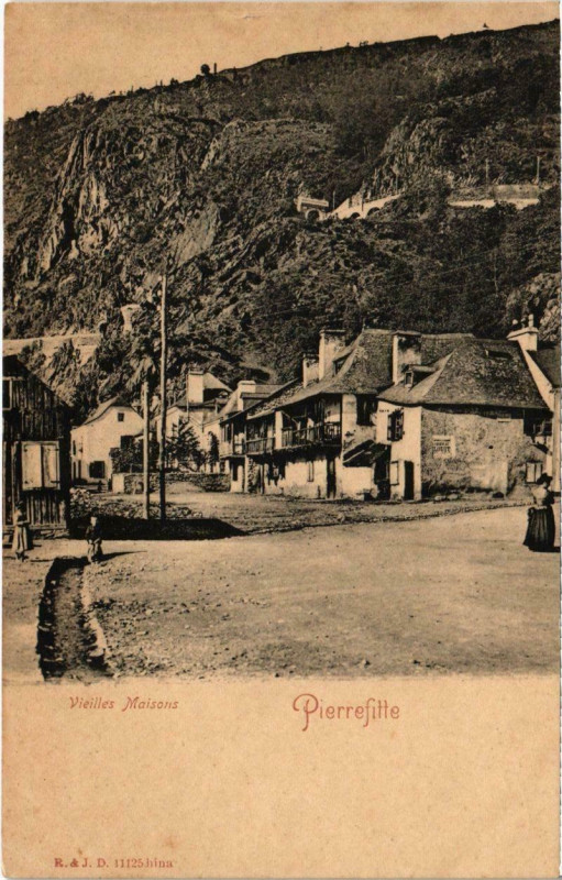 Carte postale ancienne Vieilles Maisons Pierrefitte
