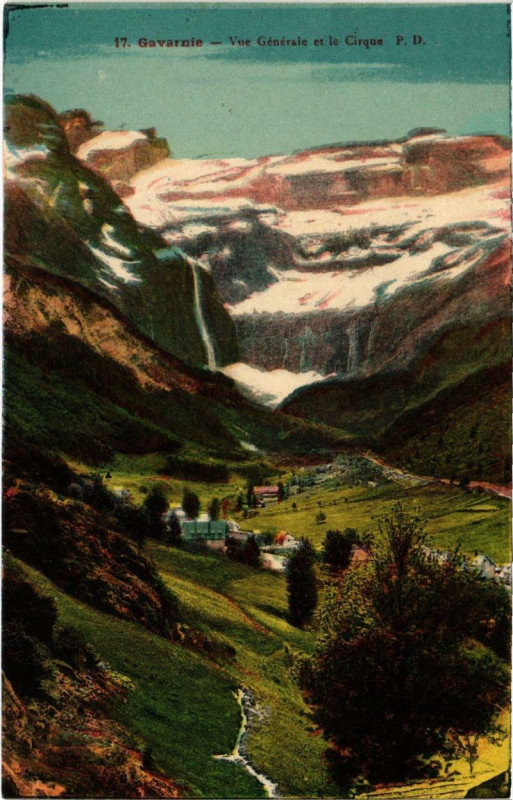 Carte postale ancienne Gavarnie - Vue Générale et le Cirque
