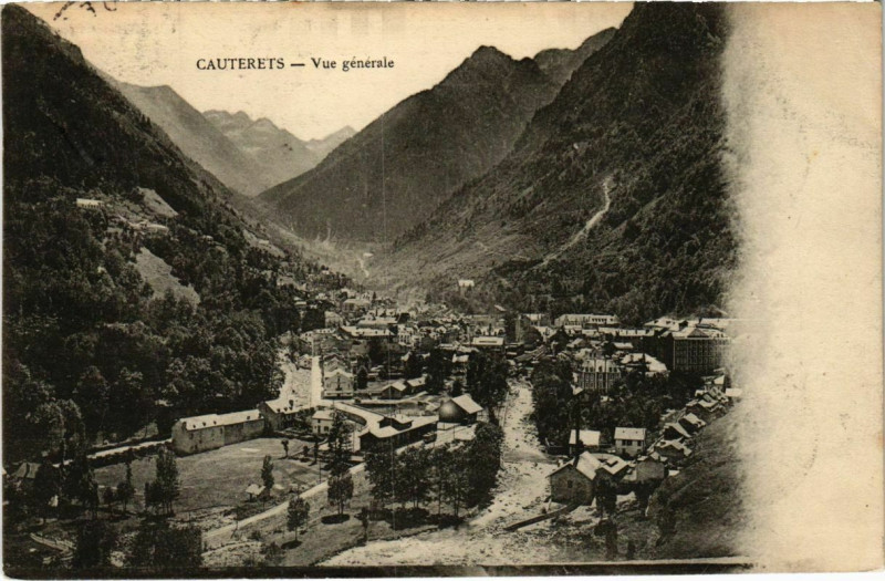 Carte postale ancienne Cauterets - Vue générale à Cauterets