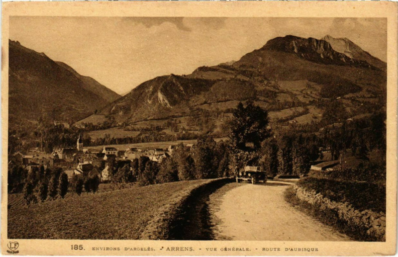 Carte postale ancienne Environs D'Argeles - Arrens - Vue Générale - Route D'Aubisque à Ens
