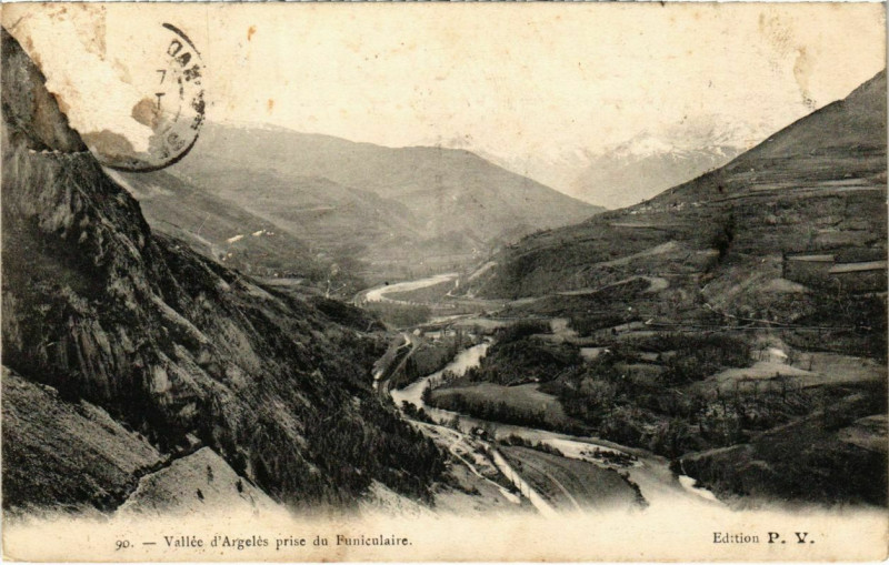 Carte postale ancienne Vallée d' Argeles prise du Funiculaire à Ris
