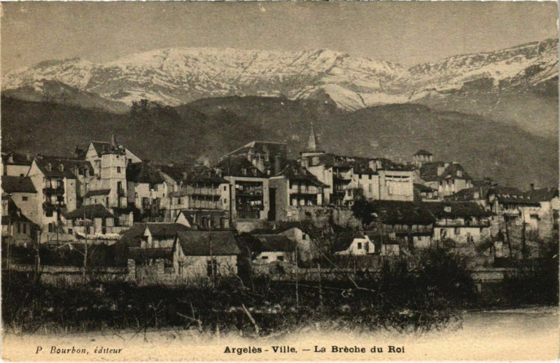Carte postale ancienne Argelés-Ville - La Bréche du Roi