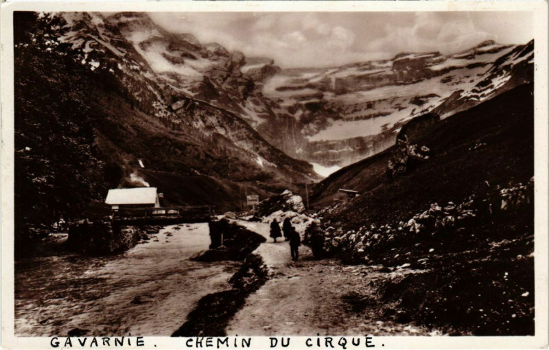 Carte postale ancienne Gavarnie - Le Cirque