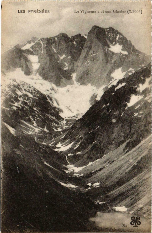 Carte postale ancienne Les Pyrénées - Le Vignemale et son Glacier