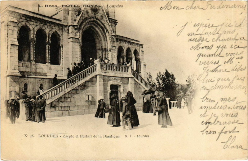 Carte postale ancienne Lourdes Crypte à Lourdes