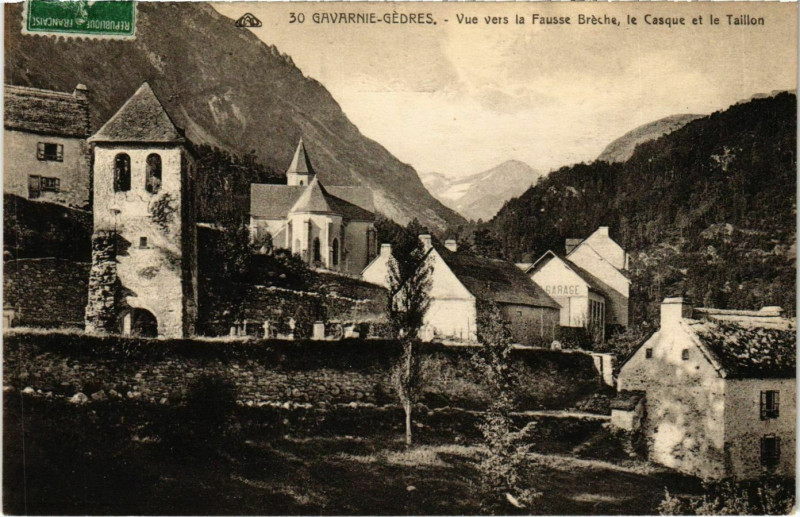 Carte postale ancienne Gavarnie Gédres Vue vers la fausse Bréche