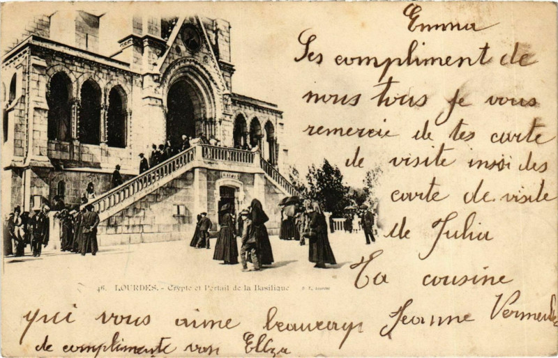 Carte postale ancienne Lourdes Crypte à Lourdes