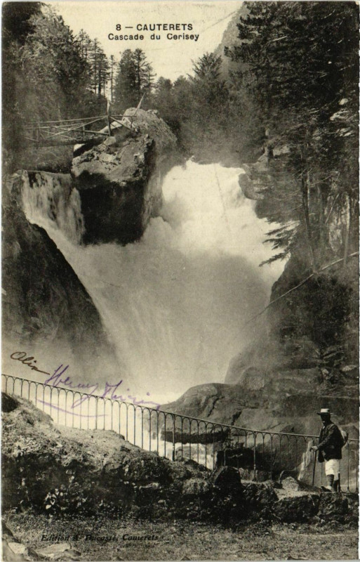 Carte postale ancienne Cauterets Cascade du Ceriset à Cauterets
