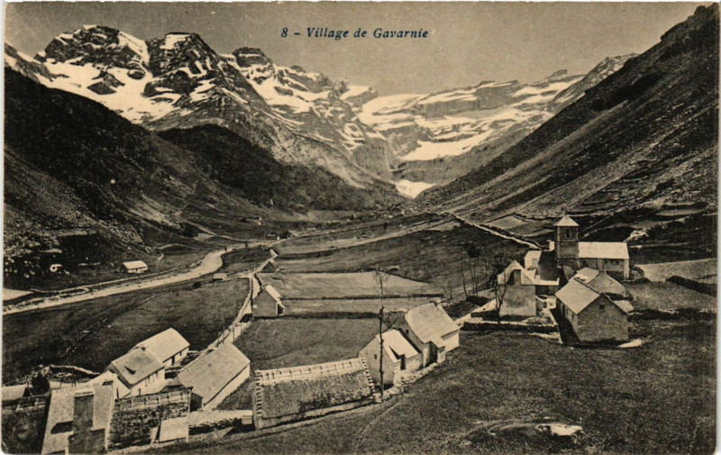 Carte postale ancienne Village de Gavarnie