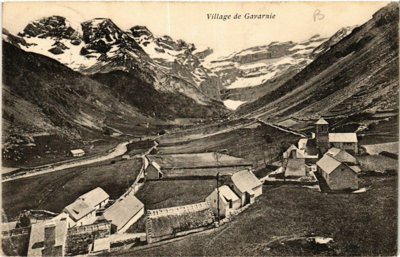 Carte postale ancienne Village de Gavarnie