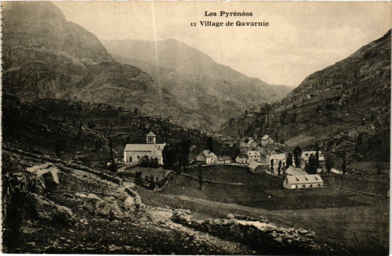 Carte postale ancienne Village de Gavarnie