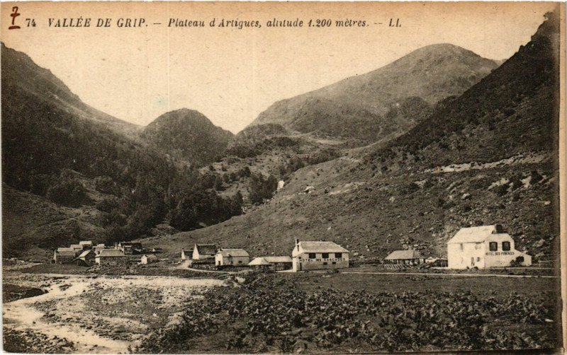 Carte postale ancienne Vallée de Grip Plateau d'Artigues à Artigues