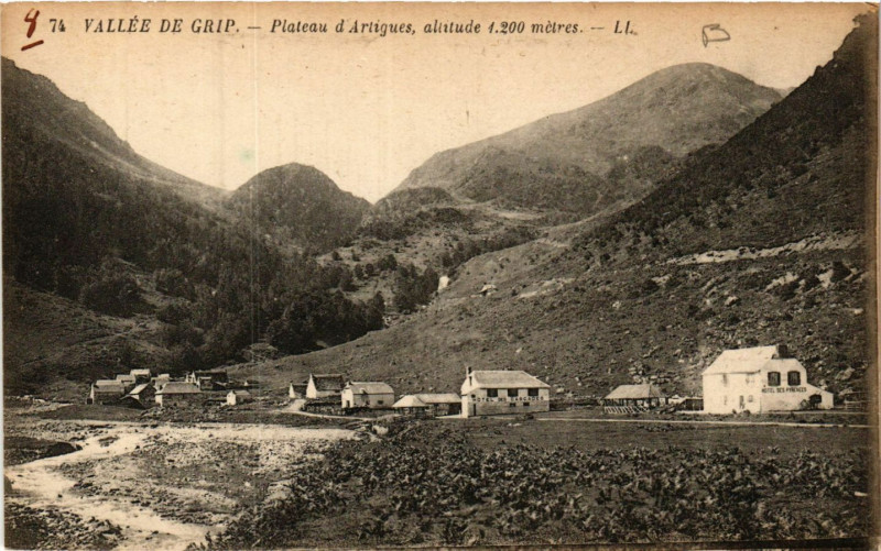 Carte postale ancienne Vallée de Grip Plateau d'Artigues à Artigues