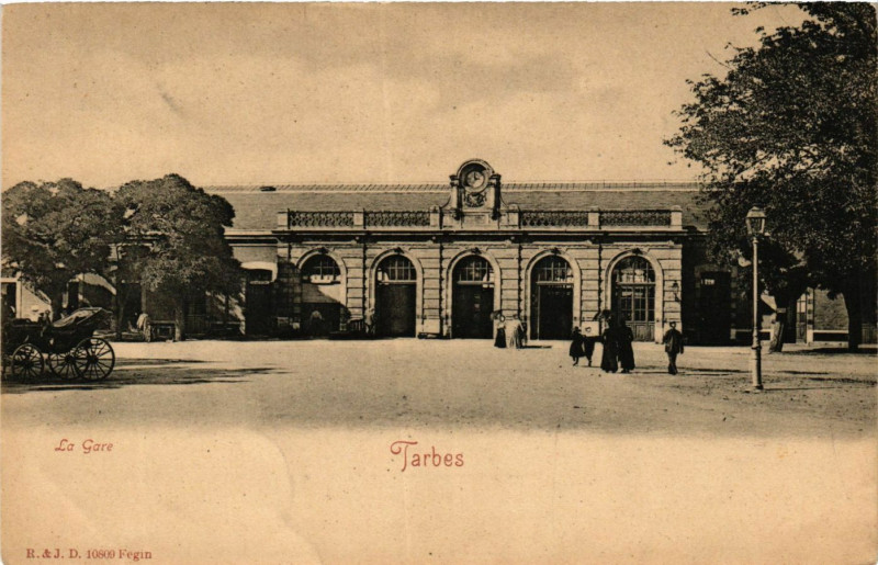 Carte postale ancienne Tarbes La Gare à Tarbes