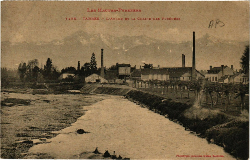 Carte postale ancienne Tarbes L'Adour et la Chains des Pyrenées à Tarbes