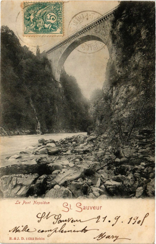 Carte postale ancienne Saint-Sauveur Le Pont Napoleon