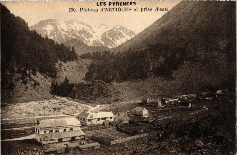 Carte postale ancienne Plateau d'Artigues et prise d'eau à Artigues