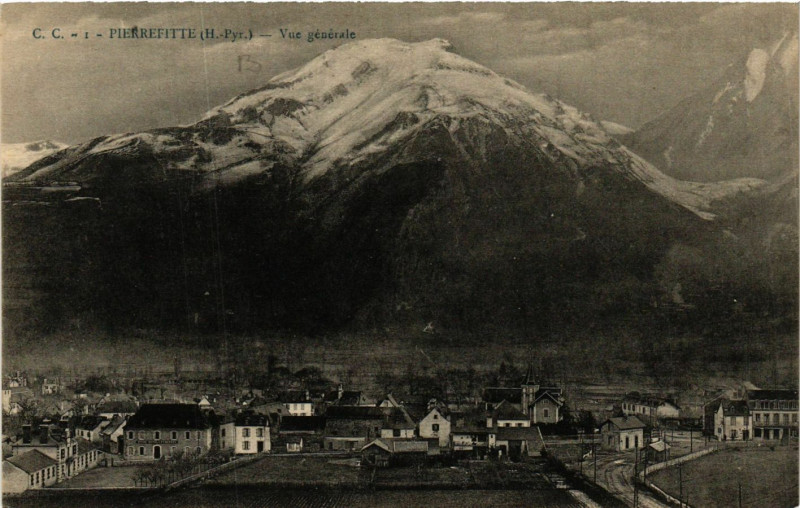 Carte postale ancienne Pierrefitte Vue générale
