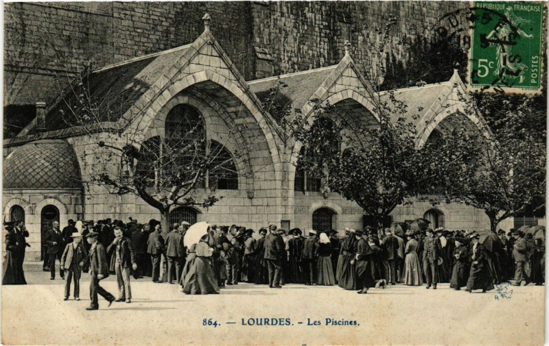 Carte postale ancienne Lourdes Les Piscines à Lourdes