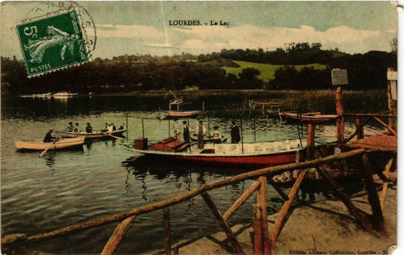 Carte postale ancienne Lourdes Le Lac à Lourdes