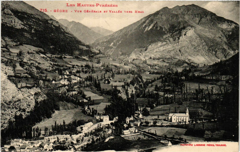 Carte postale ancienne Gedre Vue générale et Vallée vers heas