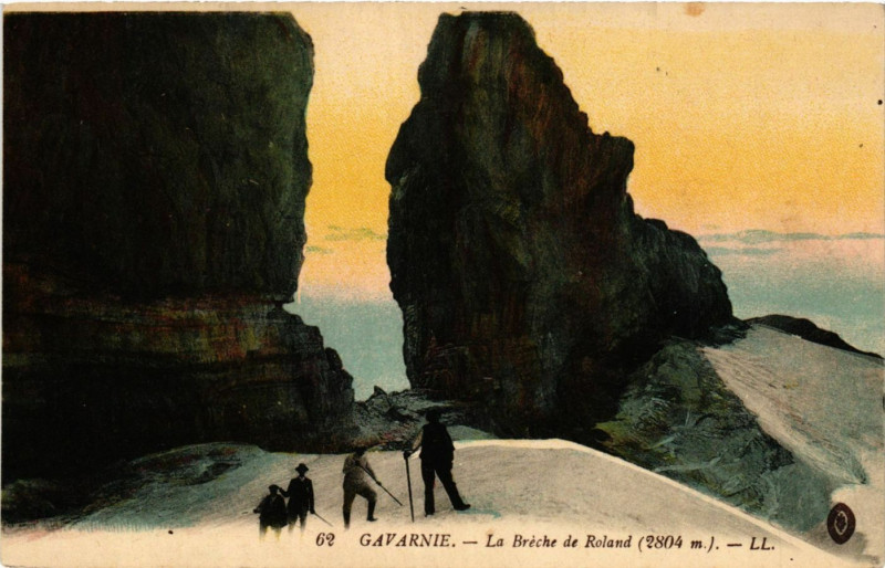 Carte postale ancienne Gavarnie La Breche de Roland