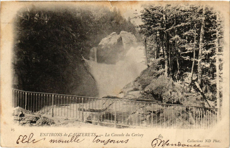 Carte postale ancienne Env. De Cauterets La Cascade du Cerisey à Cauterets