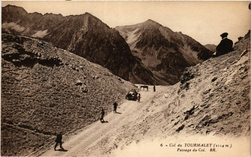 Carte postale ancienne Col du Tourmalet Passage du Col