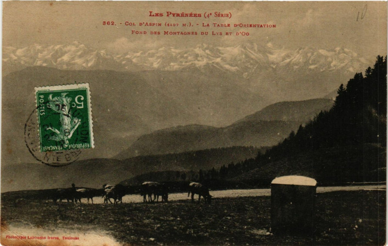 Carte postale ancienne Col d'Aspin La Table d'Orientation-Fond des Montagnes du Lys à Mont